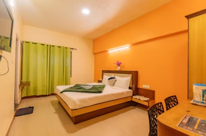 Super deluxe hotel room at Pentoz Hotels Ooty with elegant design